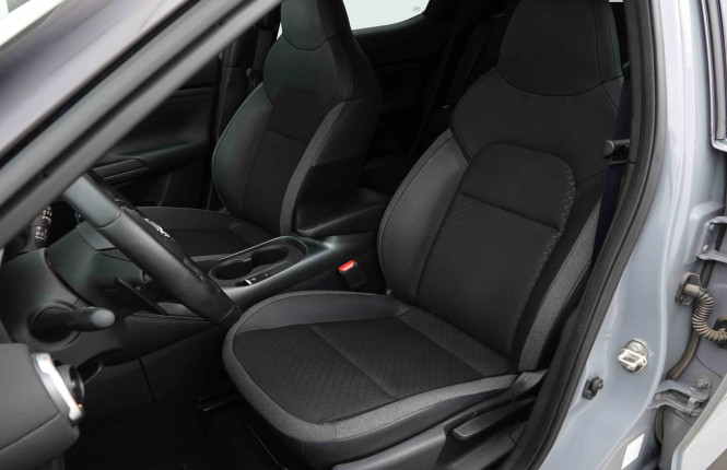 NISSAN_NISSAN_JUKE_2653193_6.jpg