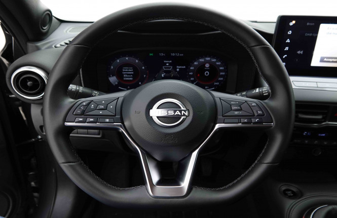 NISSAN_NISSAN_JUKE_2653354_8.jpg