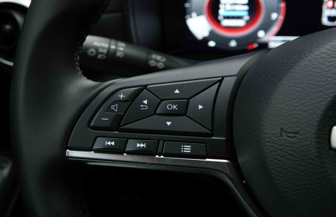 NISSAN_NISSAN_JUKE_2653355_17.jpg NISSAN_NISSAN_JUKE_2653355_17.jpg