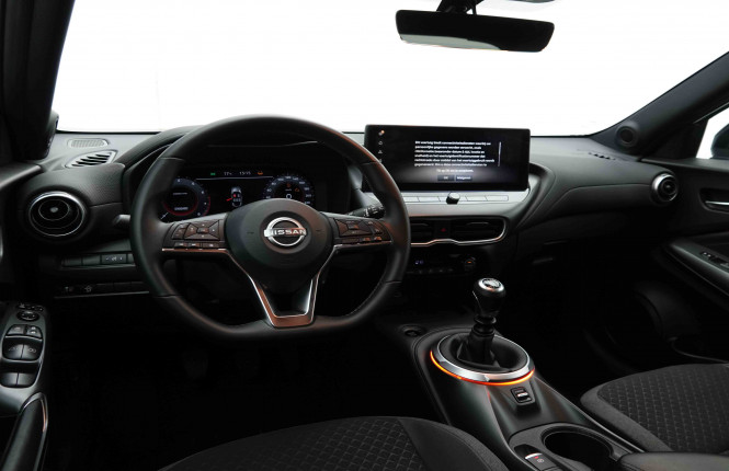 NISSAN_NISSAN_JUKE_2653358_7.jpg