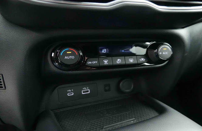 NISSAN_NISSAN_JUKE_2653359_13.jpg
