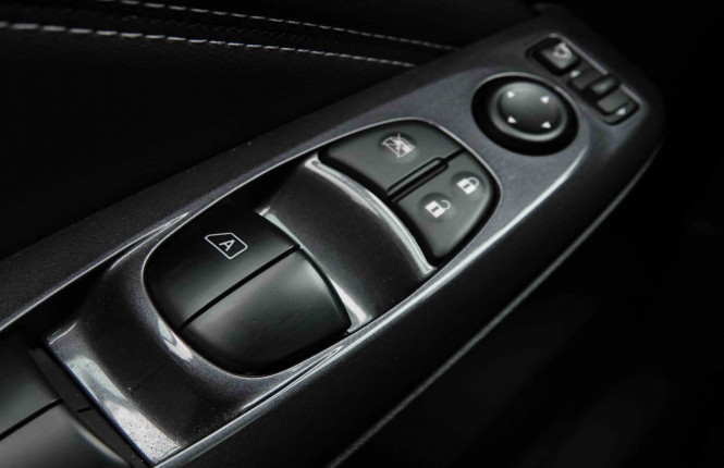 NISSAN_NISSAN_JUKE_2654421_18.jpg