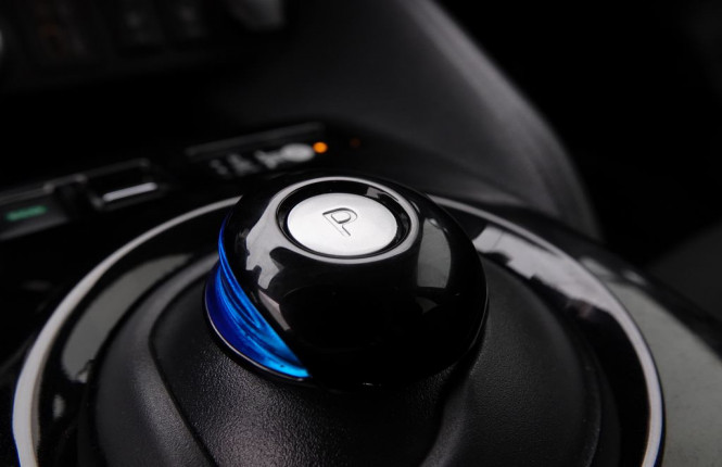 NISSAN_NISSAN_LEAF_2654704_16.jpg