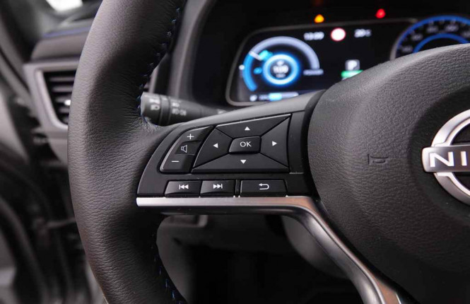 NISSAN_NISSAN_LEAF_2654704_20.jpg