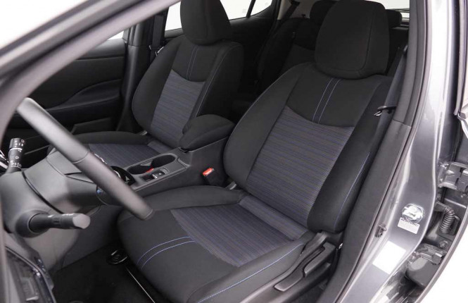NISSAN_NISSAN_LEAF_2654704_38.jpg