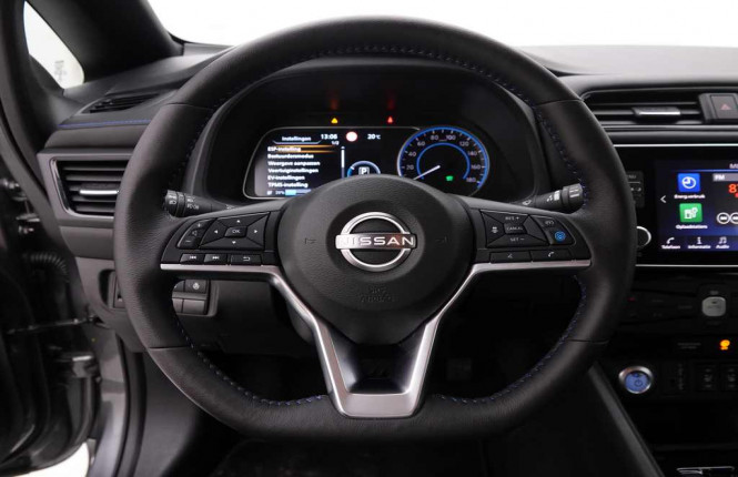 NISSAN_NISSAN_LEAF_2654704_41.jpg