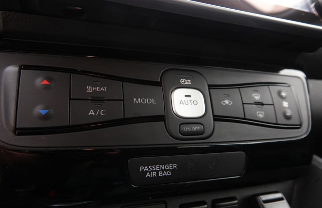 NISSAN_NISSAN_LEAF_2654704_45.jpg