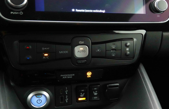 NISSAN_NISSAN_LEAF_2654704_69.jpg