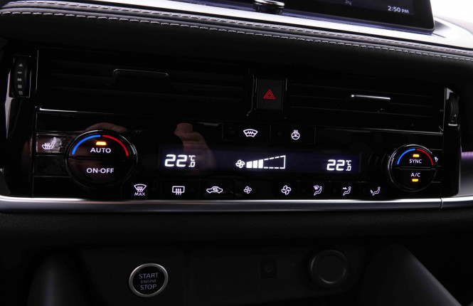 NISSAN_NISSAN_QASHQAI_2446410_12.jpg