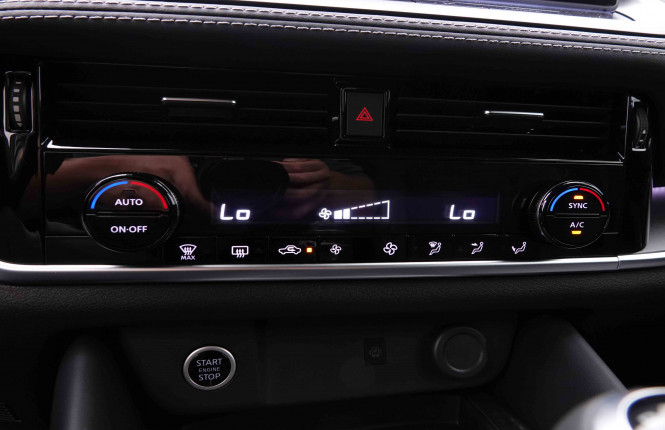 NISSAN_NISSAN_QASHQAI_2547912_13.jpg