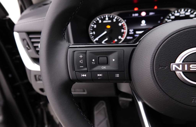 NISSAN_NISSAN_QASHQAI_2549772_18.jpg