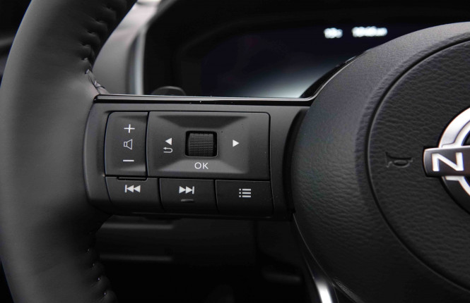 NISSAN_NISSAN_QASHQAI_2550371_18.jpg