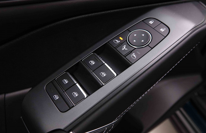 NISSAN_NISSAN_QASHQAI_2653491_20.jpg