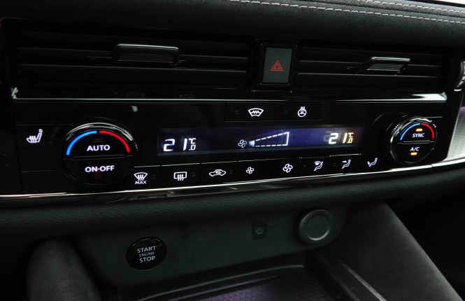 NISSAN_NISSAN_QASHQAI_2653751_13.jpg