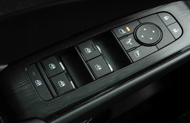 NISSAN_NISSAN_QASHQAI_2653925_17.jpg
