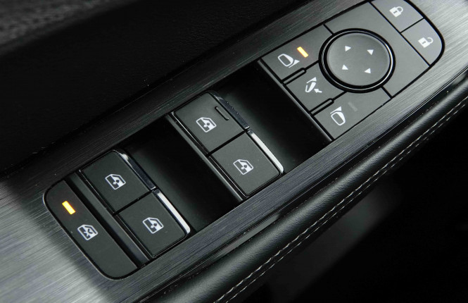 NISSAN_NISSAN_XTRAIL_2653380_20.jpg