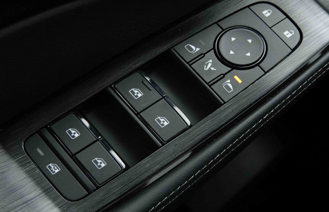NISSAN_NISSAN_XTRAIL_2653471_20.jpg