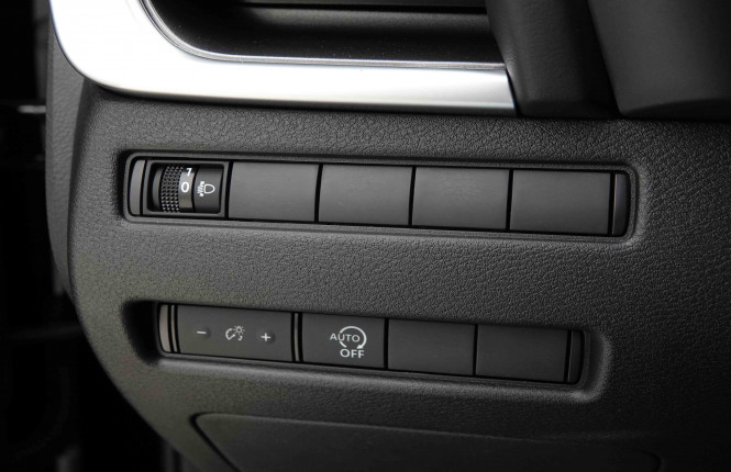 NISSAN_NISSAN_XTRAIL_2653482_19.jpg NISSAN_NISSAN_XTRAIL_2653482_19.jpg