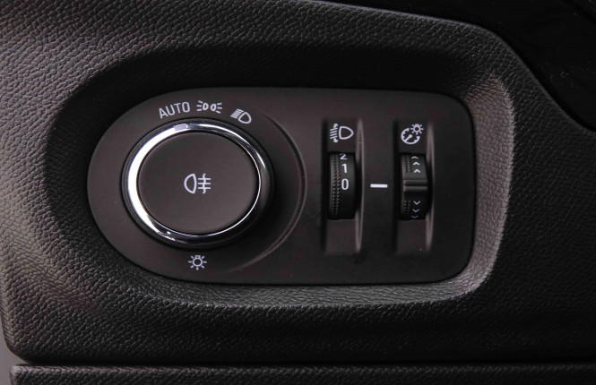 OPEL_OPEL_CORSA_2550542_8.jpg OPEL_OPEL_CORSA_2550542_8.jpg