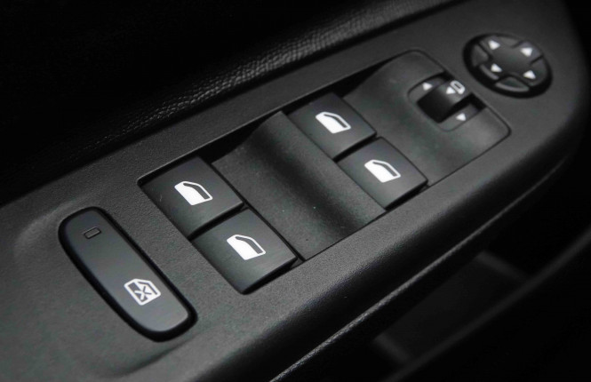 OPEL_OPEL_CORSA_2652674_21.jpg OPEL_OPEL_CORSA_2652674_21.jpg