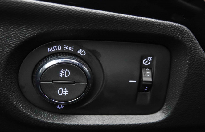 OPEL_OPEL_CORSA_2652857_20.jpg OPEL_OPEL_CORSA_2652857_20.jpg