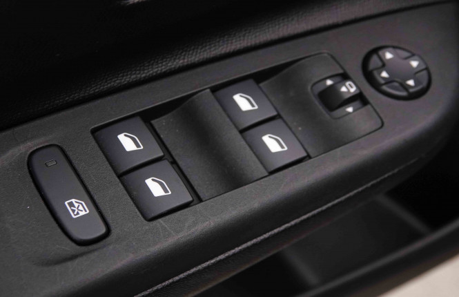 OPEL_OPEL_CORSA_2652973_18.jpg OPEL_OPEL_CORSA_2652973_18.jpg