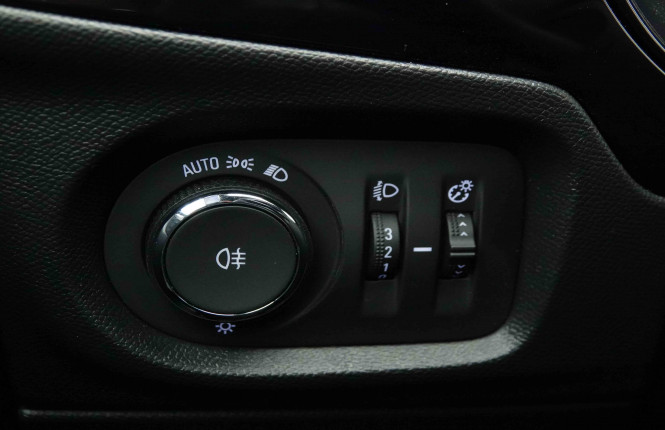 OPEL_OPEL_CORSA_2654258_19.jpg