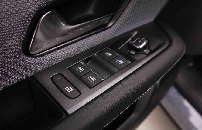 OPEL_OPEL_GRANDLAND_2652437_56.jpg OPEL_OPEL_GRANDLAND_2652437_56.jpg