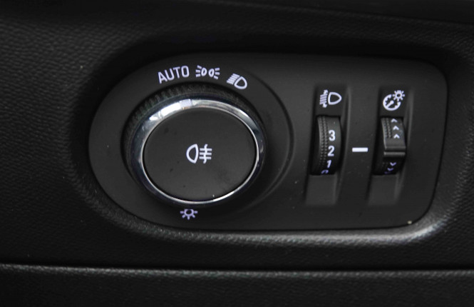 OPEL_OPEL_MOKKA_2550436_9.jpg