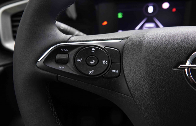 OPEL_OPEL_MOKKA_2550611_18.jpg OPEL_OPEL_MOKKA_2550611_18.jpg