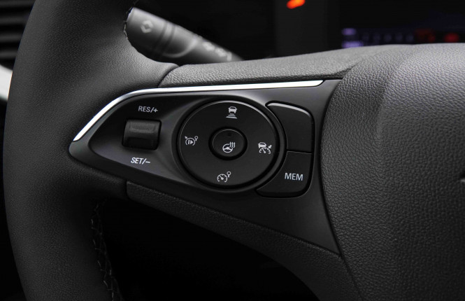 OPEL_OPEL_MOKKA_2550615_18.jpg OPEL_OPEL_MOKKA_2550615_18.jpg