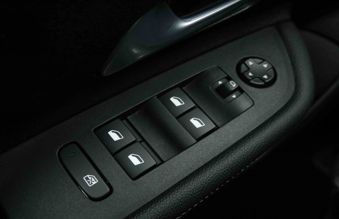 OPEL_OPEL_MOKKA_2653917_19.jpg OPEL_OPEL_MOKKA_2653917_19.jpg