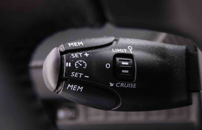 PEUGEOT_PEUGEOT_2008_2547565_16.jpg