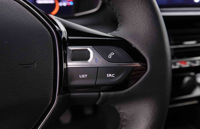 PEUGEOT_PEUGEOT_2008_2547565_18.jpg