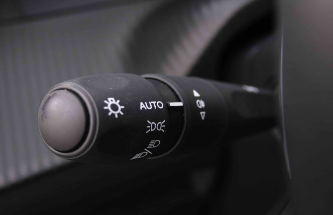 PEUGEOT_PEUGEOT_2008_2548134_17.jpg