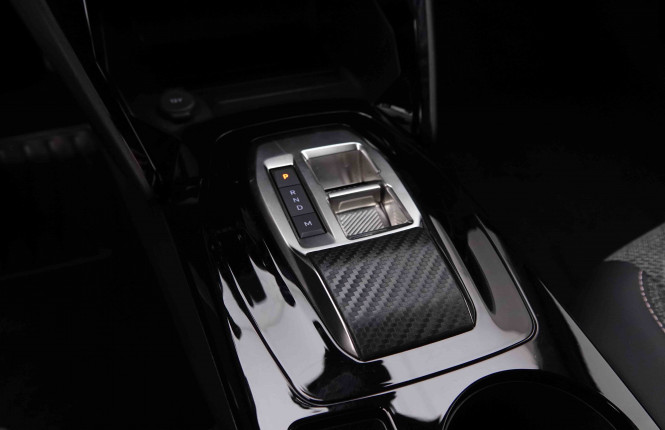 PEUGEOT_PEUGEOT_2008_2548138_15.jpg