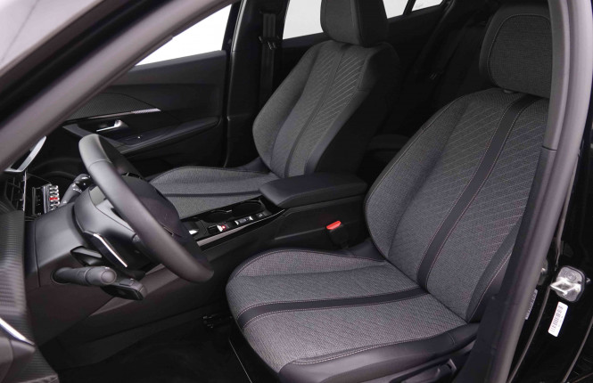 PEUGEOT_PEUGEOT_2008_2548143_6.jpg
