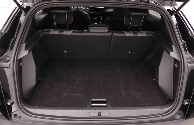 PEUGEOT_PEUGEOT_2008_2548151_5.jpg
