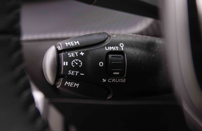 PEUGEOT_PEUGEOT_2008_2548917_17.jpg