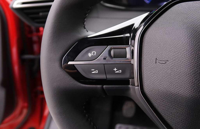 PEUGEOT_PEUGEOT_2008_2548987_17.jpg