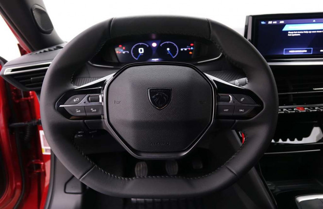 PEUGEOT_PEUGEOT_2008_2548987_8.jpg