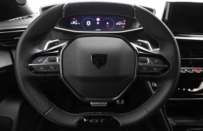 PEUGEOT_PEUGEOT_2008_2549782_8.jpg