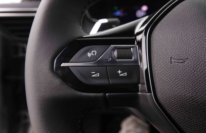 PEUGEOT_PEUGEOT_2008_2550537_18.jpg