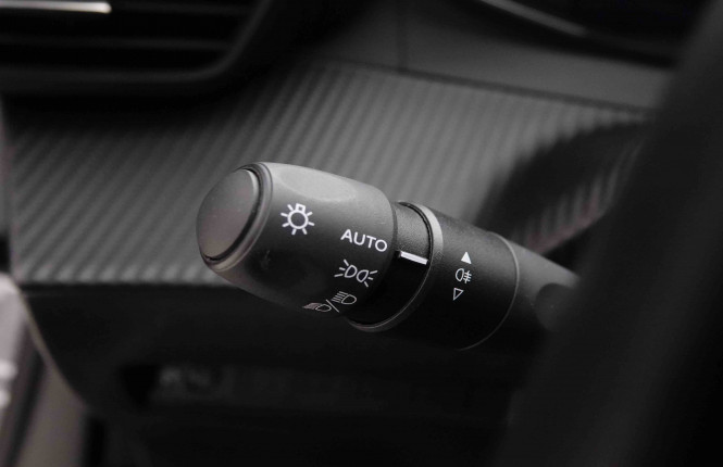 PEUGEOT_PEUGEOT_2008_2651912_16.jpg PEUGEOT_PEUGEOT_2008_2651912_16.jpg