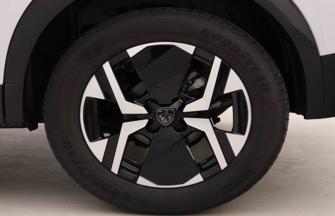 PEUGEOT_PEUGEOT_2008_2651921_22.jpg