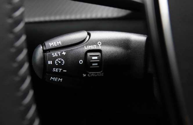 PEUGEOT_PEUGEOT_2008_2651922_18.jpg PEUGEOT_PEUGEOT_2008_2651922_18.jpg