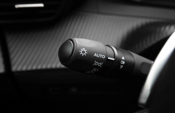 PEUGEOT_PEUGEOT_2008_2652067_16.jpg