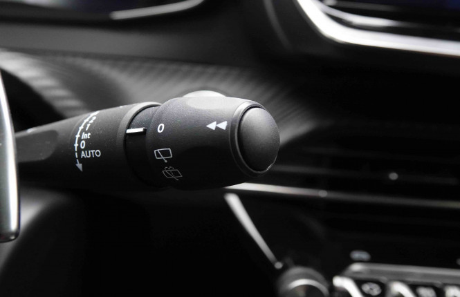 PEUGEOT_PEUGEOT_2008_2652067_17.jpg