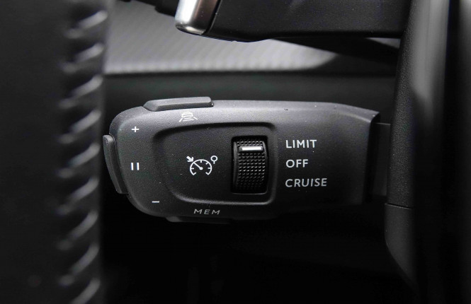 PEUGEOT_PEUGEOT_2008_2652079_18.jpg PEUGEOT_PEUGEOT_2008_2652079_18.jpg