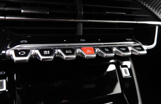 PEUGEOT_PEUGEOT_2008_2652236_68.jpg PEUGEOT_PEUGEOT_2008_2652236_68.jpg